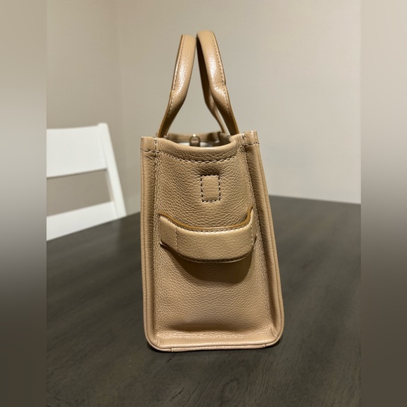 Marc Jacobs The Tote Bag- tan color and small size EUC - Picture 5 of 10